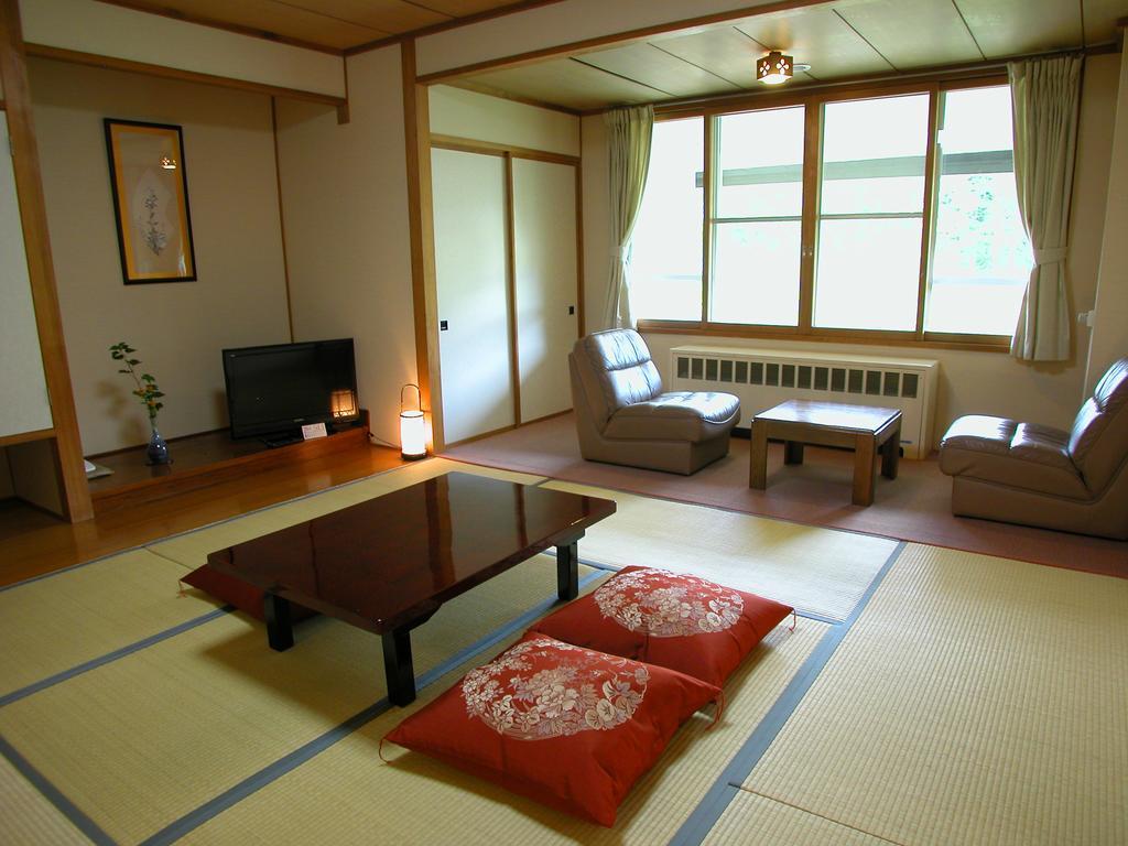 Hotel Shirakabaso Shigakogen Yamanouchi  Zimmer foto